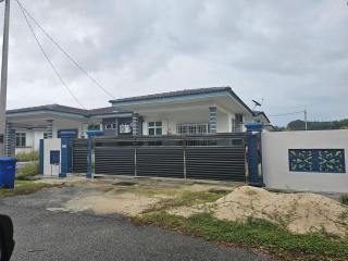 Floria Desaru Homestay - Bandar Penawar - 9