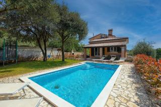 Ferienhaus mit Privatpool für 8 Personen ca 130 qm in Medulin, Istrien Südküste von Istrien - Medulin - 0
