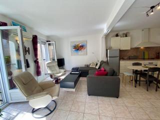 "Appartement Confortable au Port de Mèze, à Deux Pas de la Plage et des Commerces" - FR-1-604-47 - Mèze - 3