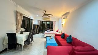 Luxury Semi-2BD Pool Villa near Beach & Walking Street - Pattaya - 1