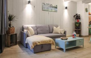 Amazing Home In Lisle-Sur-La-Sorgue - LʼIsle-sur-la-Sorgue - 0