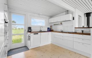 Cozy Home In Asnæs With House Sea View - Asnæs - 4