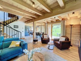 Superbe chalet neuf avec 4 chambres, terrasses, jardin et cheminée à Combloux - FR-1-560-132 - Combloux - 0