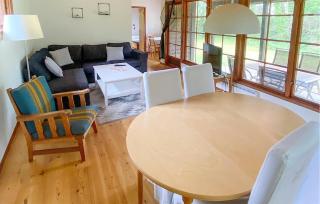 Two-Bedroom Holiday Home In Loderup - 4