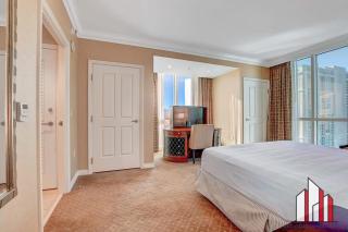 Signature 2Br3Ba F1 View Balcony Ste 21-701 and 03 - Las Vegas - 3