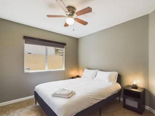 Family Fun w POOL: 3BR Chandler's Heart - Chandler - 2