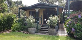 Ripplebrook Country Cottage - Foster - 9