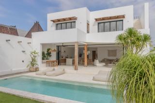 Villa Scorcio: 3BR Tranquil Escape in Pererenan - Canggu - 0