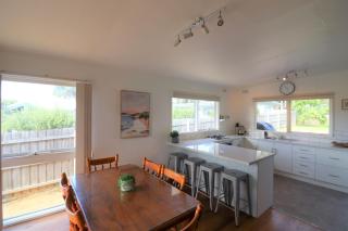 9 Bastion Point Road, Mallacoota - Mallacoota - 9