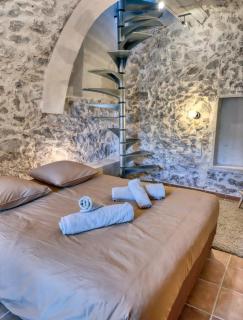 Gîte dans Bastide Provençale, Piscine & Sauna - Auriol - 1