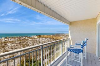 Island Sands 202 - 4