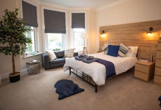 Treetop View Cosy Getaway in Eastbourne, Free Parking, Short and Long stays, - Eastbourne - 0