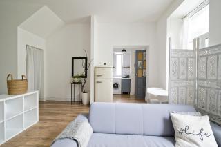 White Door Apartments Heart of Odessa 1 - Odesa - 5