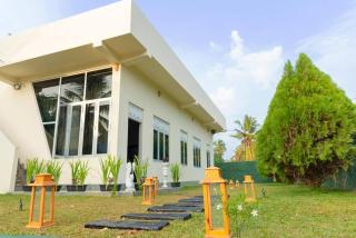 Bliss Loft - Airport Villa Rooms with Shuttle Service - 5