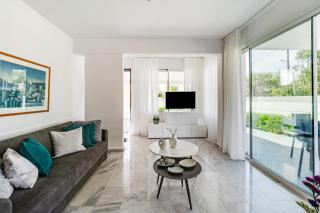 Luxurious ONE Maisonette by Ezoria Villas - Paphos - 3