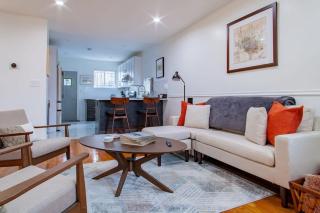 Fancy 1-BR in Central Location Parking available - 6