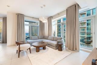 High-Floor Luxury 2BR in Loft Central Downtown - Dubai - 9