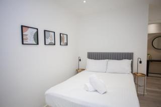 Bright Central Flat with Balcony and Free Parking - Glasgow - 3
