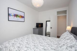 Newly Renovated City Apartment - Glasgow - 3