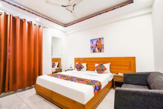 FabHotel Emoji Stays - 5
