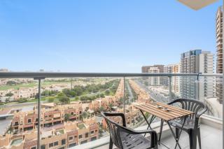 1BR flat close to famous The Els Club golf course - Dubai - 7