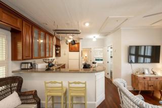 Conch Cottage -Pool & Quiet Area - Key West - 0