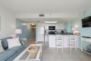 Ocean Front Suite! Sunglow Resort 101 by Brightwild - Daytona Beach Shores - 5