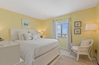 The Ocean Front Starfish Suite by Brightwild - Daytona Beach Shores - 3
