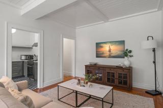 The Adaline Room #8 - Beautiful Hyde Park Apt, 2nd Floor, Steps to Bayshore - Tampa - 2