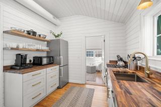 NEW! The Adaline Room #9 - Updated Hyde Park Penthouse, Steps to Bayshore - Tampa - 7
