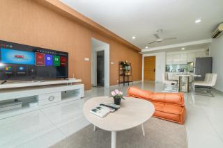 Teega Creamy INS Muji 2BR 6 pax w Balcony by Our Stay - 0