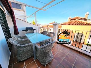 Modern 3 Bedroom Apartment near Burriana Beach - Nerja - 8
