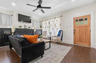 Modern Escape in Historic District - Mobile - 8