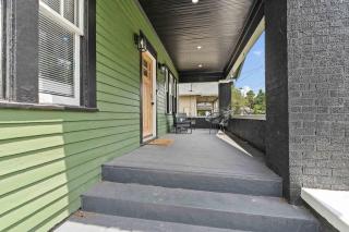 Modern Escape in Historic District - Mobile - 6