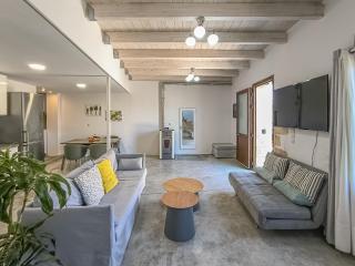 Charming Old Tannery House with Spacious Veranda and Stunning Sea View! - Chania - 9