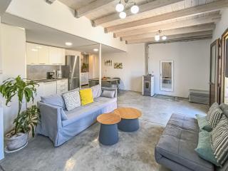 Charming Old Tannery House with Spacious Veranda and Stunning Sea View! - Chania - 5