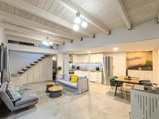 Charming Old Tannery House with Spacious Veranda and Stunning Sea View! - Chania - 8
