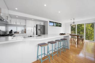 Panoramic Ocean Views in the Heart of Torquay - Torquay - 6