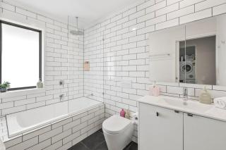 Utimate Seaside Holiday in Central Torquay - 1