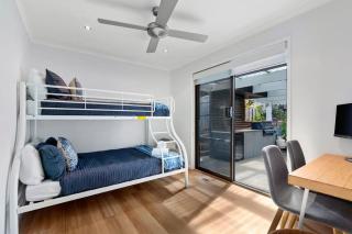 Sea Breeze Coastal Beach House Pet Friendly - Ocean Grove - 2