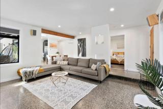 Sunny Daze Haven with pool and spa - 6