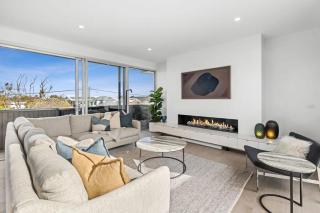 Illume - Light, Warm, Contemporary Designer Luxury - Torquay - 3