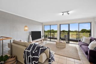 Ocean Views - Apartment 1 - Torquay - 0