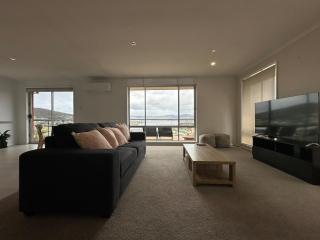 Skyline Serenity House - Close to city and airport - Lindisfarne - 8