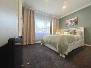 SandyBay Garden Hideaway - Sandy Bay - 3