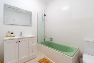 Getaway@Blairgowrie Sleeps 10 near beach & shops - 5