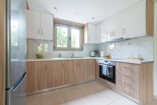 Citrea Stylish House with Garden near Beach - 4