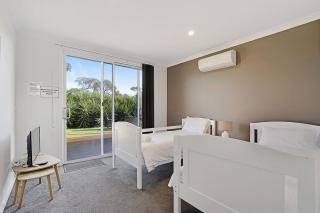 The Dolphin Cottage - 250m to bay beach - Rye - 3