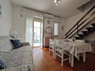 L01 - Trilocale fronte mare con spiaggia privata - 4