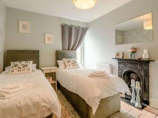 2 Bed in Milford Haven 88529 - Milford Haven - 1